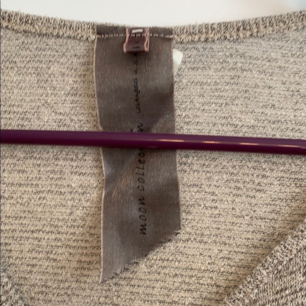 Cream/Tan Blouse - Picture 2 of 4